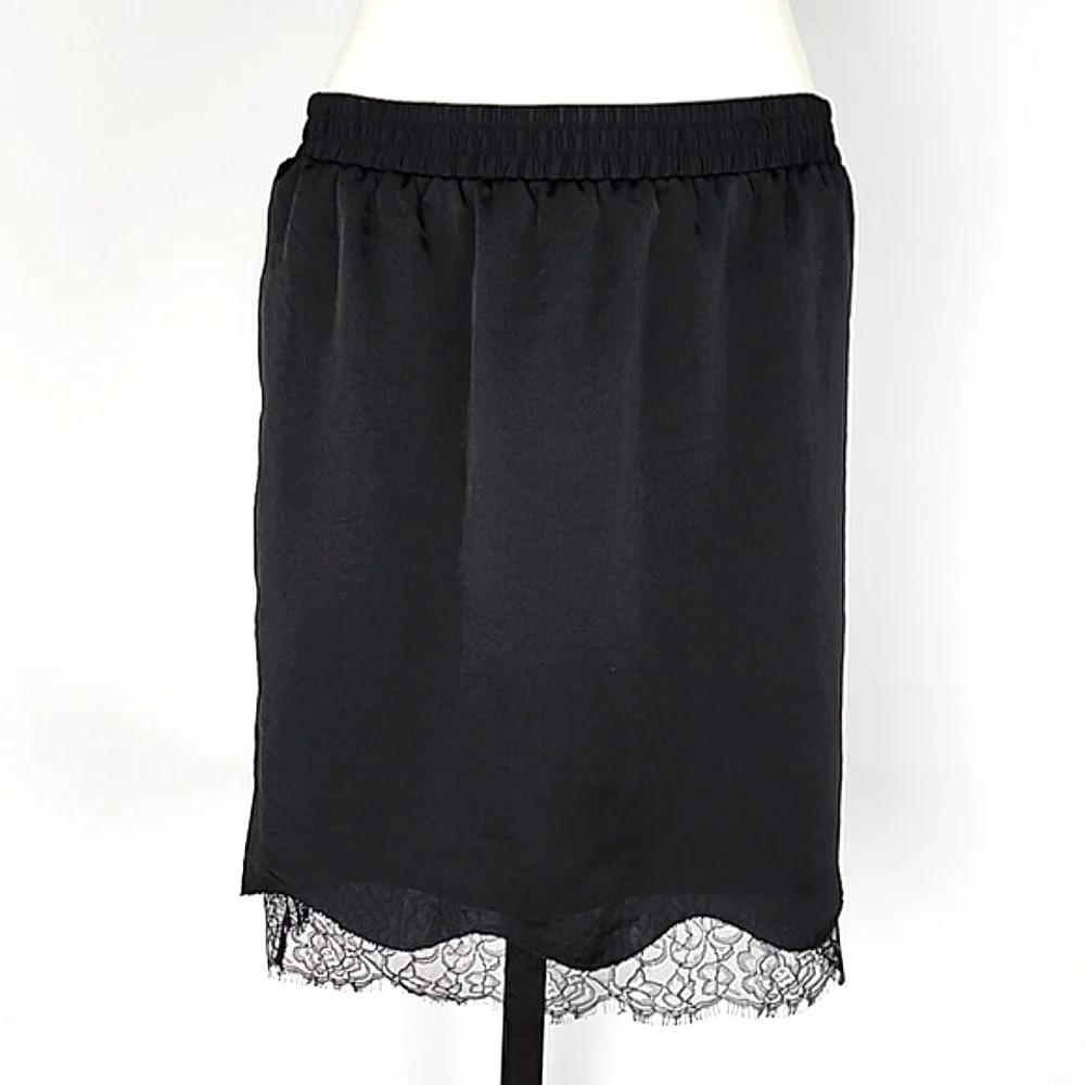Patrizia Pepe Women's Black Knee Length Skirt Lined Lace Trim Size 44